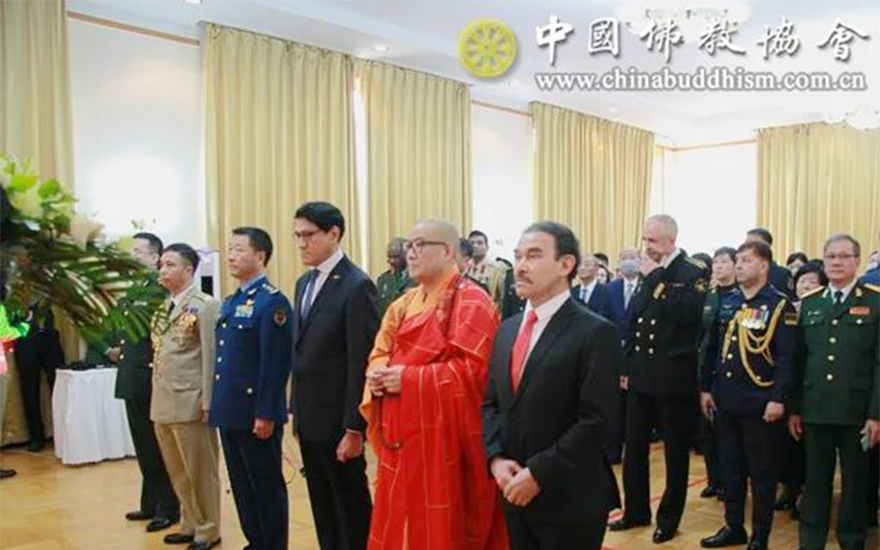 「佛教」常藏法师接待斯里兰卡驻华使节参拜佛牙舍利