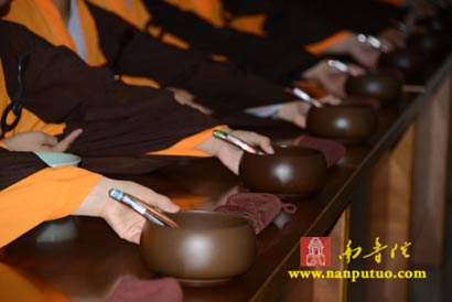 「佛教」福建闽南佛学院女众部2013学僧威仪训练汇报表演