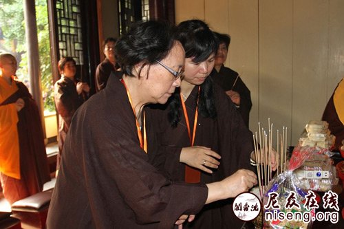 「华严」上海沉香阁举行观性法师圆寂三周年华严法会