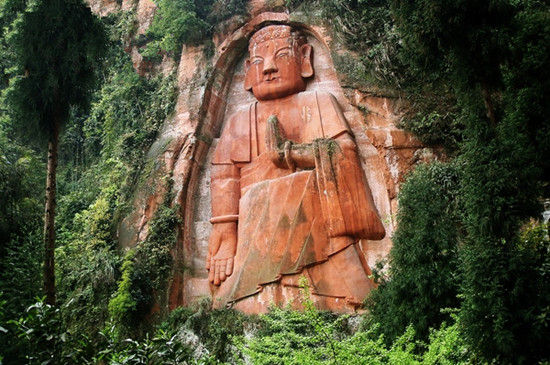 「文物」世界最大立佛偏居深山 何人刻何时造成谜 「文物」世界最大立佛偏居深山 何人刻何时造成谜