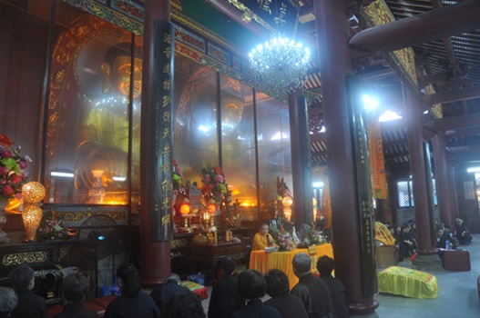「八关斋戒」广东广州海幢寺举行八关斋戒活动