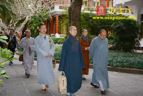 「佛教」浙江省佛教协会副会长、国清寺方丈允观大和尚到南普陀寺和闽南佛学院参访交流