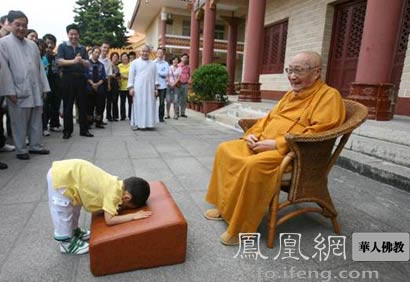 「佛教」佛门传奇 本焕长老与一个幼童之间相距百年的因缘