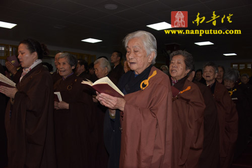 「八关斋戒」福建南普陀寺念佛堂冬季佛七圆满 善信受持八关斋戒 「八关斋戒」福建南普陀寺念佛堂冬季佛七圆满 善信受持八关斋戒
