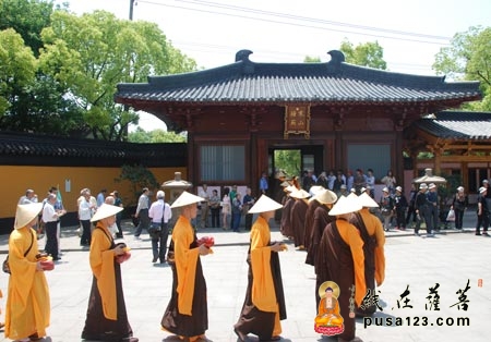 「寒山寺」姑苏寒山寺举行隆重的托钵乞食法会 「寒山寺」姑苏寒山寺举行隆重的托钵乞食法会