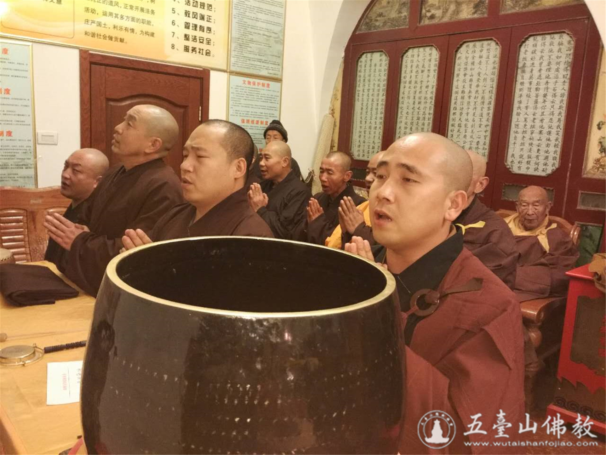 「五台山」月光菩萨圣诞日,五台山各大寺院举行中秋拜月祈福法会 「五台山」月光菩萨圣诞日,五台山各大寺院举行中秋拜月祈福法会