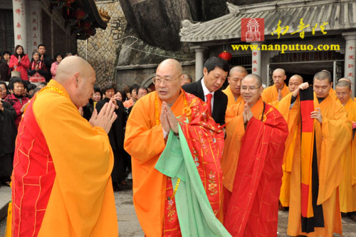「伏虎罗汉」厦门虎溪岩寺隆重举行伏虎罗汉圣像开光仪式 「伏虎罗汉」厦门虎溪岩寺隆重举行伏虎罗汉圣像开光仪式