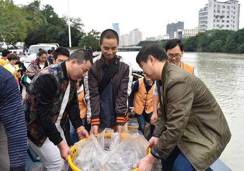 「放生仪轨」浙江温州妙果寺举行放生和传授三皈依五戒法会 「放生仪轨」浙江温州妙果寺举行放生和传授三皈依五戒法会