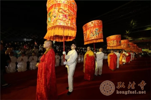 「佛教」感恩这个时代，感恩与你同行 ——2017年万众普佛供灯祈福大典