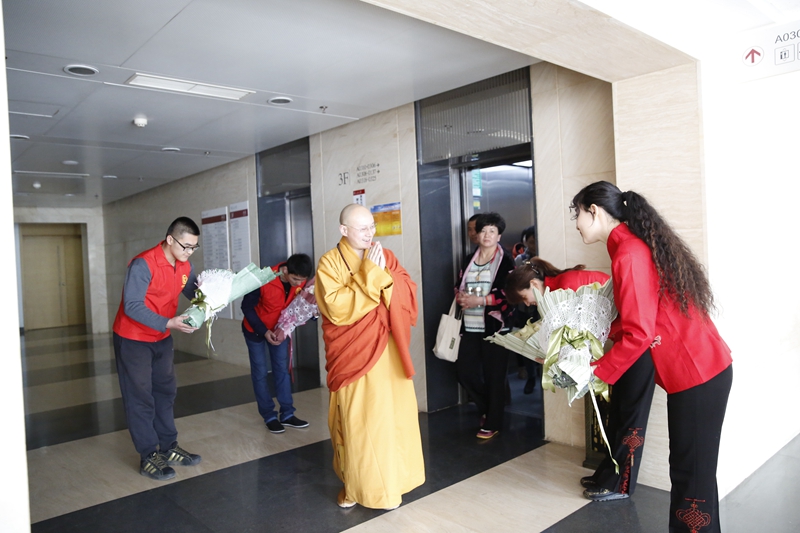 「传喜法师」传喜法师于山东大学举行“观澜知源—中庸之道的人生实践”讲座 「传喜法师」传喜法师于山东大学举行“观澜知源—中庸之道的人生实践”讲座
