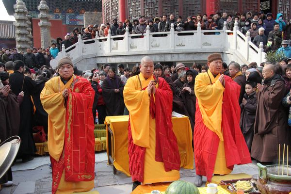 「佛教」河南省开封市古观音寺隆重举行“万人放生大会”