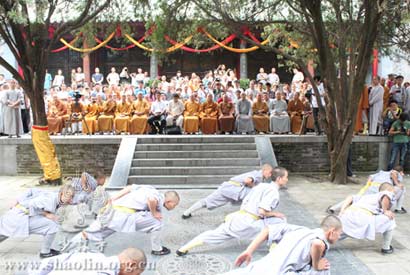 「少林寺」印证禅心：2012年河南少林寺“机锋辨禅”圆满闭幕