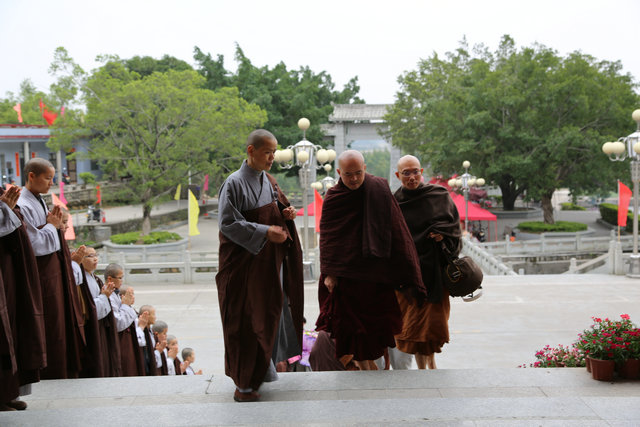 「佛教」吉祥尊者莅临广东尼众佛学院法雨开示 「佛教」吉祥尊者莅临广东尼众佛学院法雨开示