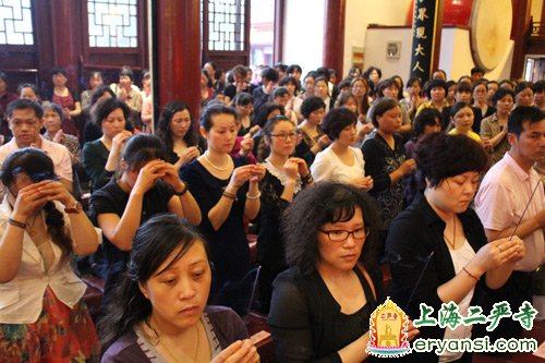 「高考」上海奉贤二严寺举行“2013年高考祈福法会”