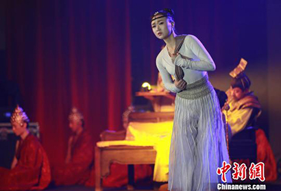 「千手观音」《千手观音》马来怡保首演 当地各界赞誉中国文化