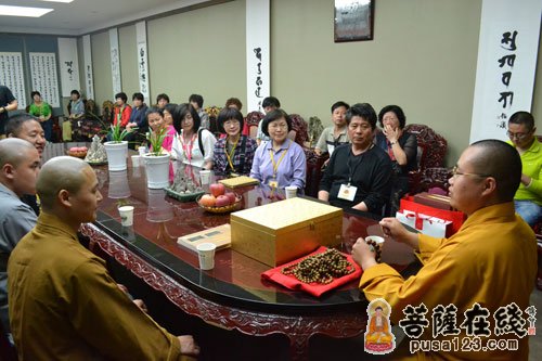 「报国寺」海内外同修至四川峨眉山报国寺虔心供奉铜板经