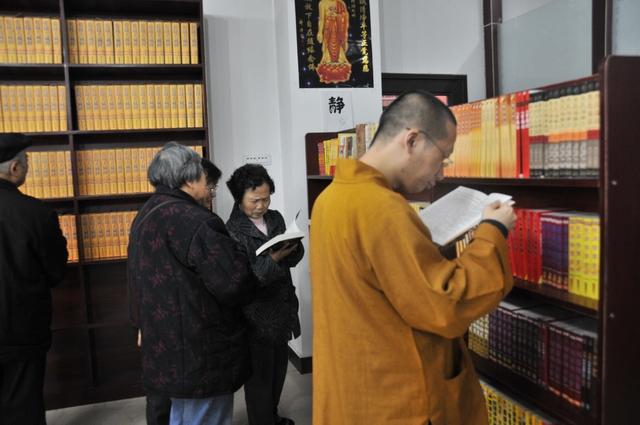 「佛教」重庆华岩寺佛教书屋隆重开业