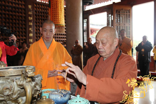 「佛教」台湾中国佛教会心茂法师一行到福建太平岩寺、南普陀寺参访 「佛教」台湾中国佛教会心茂法师一行到福建太平岩寺、南普陀寺参访