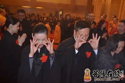 「佛教」上海玉佛禅寺举行观音菩萨出家纪念祈福法会