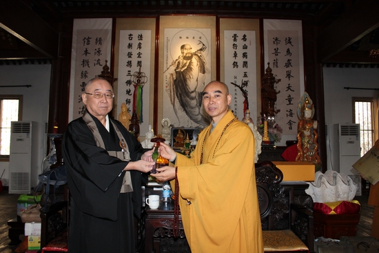「佛教」日本驹泽大学前总长大谷哲夫一行到浙江天童禅寺朝礼祖庭