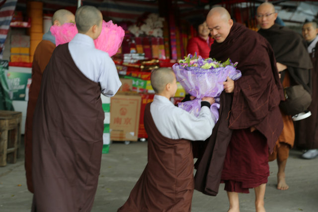 「佛教」吉祥尊者莅临广东尼众佛学院法雨开示 「佛教」吉祥尊者莅临广东尼众佛学院法雨开示