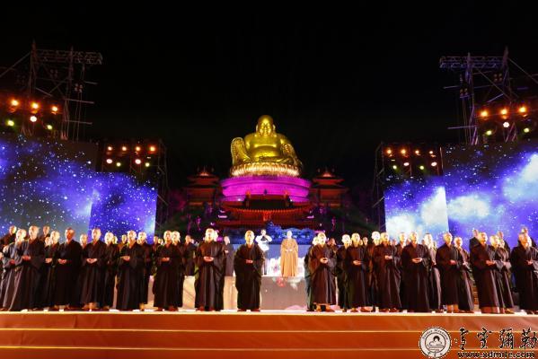「雪窦山」2015中国(奉化)雪窦山弥勒文化节隆重开幕 「雪窦山」2015中国(奉化)雪窦山弥勒文化节隆重开幕