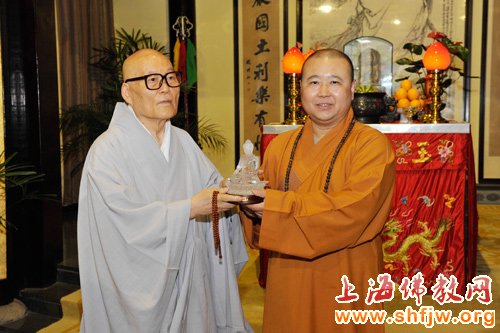 「佛教」韩国佛教圣地巡访团参访上海玉佛禅寺