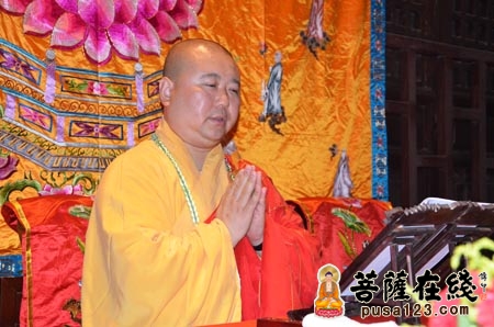 「佛教」觉醒大和尚为常州天宁禅寺新戒弟子作沙弥忏摩