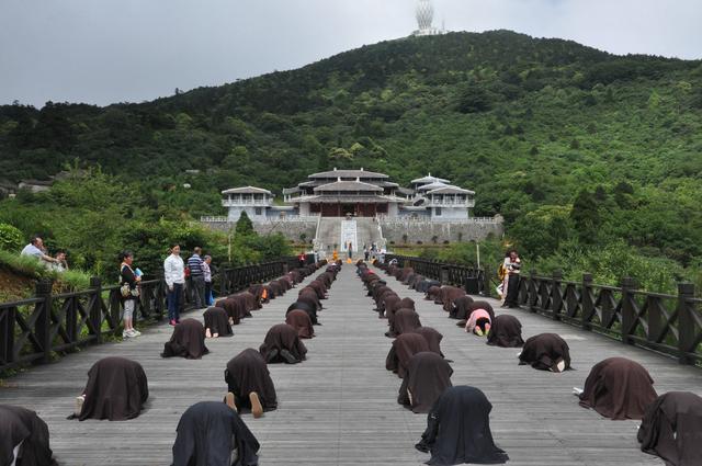 「摄影」庆云寺举办慈航菩萨回归祖庭10周年拜山法会