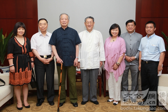 「佛教」龚因心：佛教有教化功能 做慈善需要有一颗正心