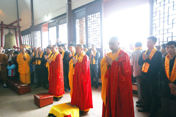 「抚州」江西抚州市西隐寺举行天王殿上梁法会 「抚州」江西抚州市西隐寺举行天王殿上梁法会