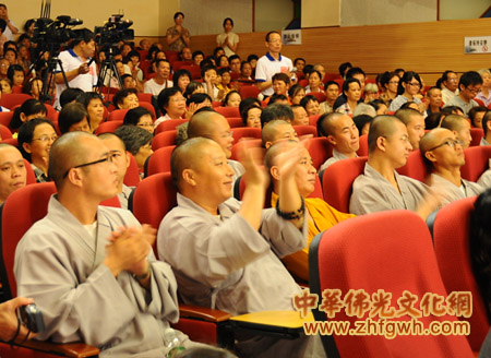 「佛教」禅与福慧人生 定弘法师佛学讲座广州中山图书馆举行