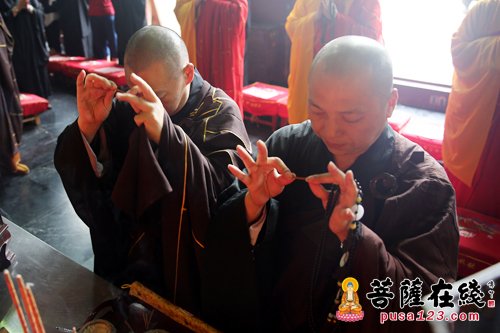 「佛教」上海洪福寺举行荫远老和尚圆寂十周年纪念传供法会