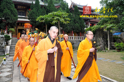 「南普陀寺」厦门南普陀寺隆重举行2012年度首次皈依法会 「南普陀寺」厦门南普陀寺隆重举行2012年度首次皈依法会