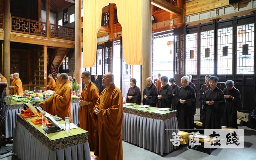 「佛教」诸佛欢喜 北天目灵峰讲寺举行盂兰盆法会