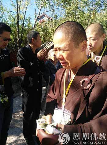 「佛教」河北张家口云泉禅寺戒场举办托钵法会