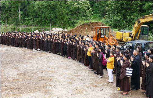 「安福寺」浙江天圣山安福寺怀老中心奠基典礼圆满举行 「安福寺」浙江天圣山安福寺怀老中心奠基典礼圆满举行