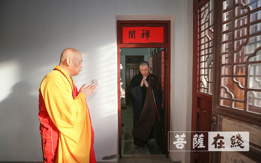 「佛教」道慈大和尚恭迎古佛洞仁证法师圆满出关