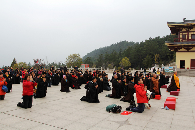 「白象」广东台山白象古寺组团朝礼东林大佛