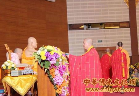 「佛教」中佛协副会长纯一法师获得泰国摩诃朱拉隆功大学名誉博士学位