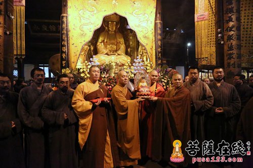 「普陀山」普陀山普济禅寺举行祈福法会暨毗卢观音仪式