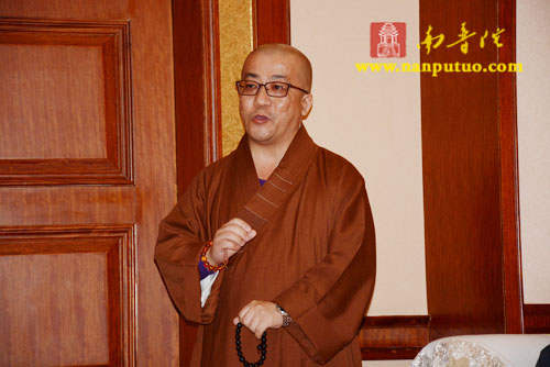 「佛教」浙江省佛教协会副会长、国清寺方丈允观大和尚到南普陀寺和闽南佛学院参访交流