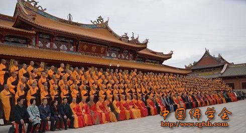 「佛教」福建福清崇恩寺隆重举行佛像开光庆典暨千僧斋法会
