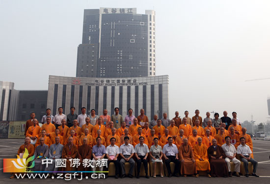 「佛教」“2011河北佛教讲经交流会”在河北保定举行