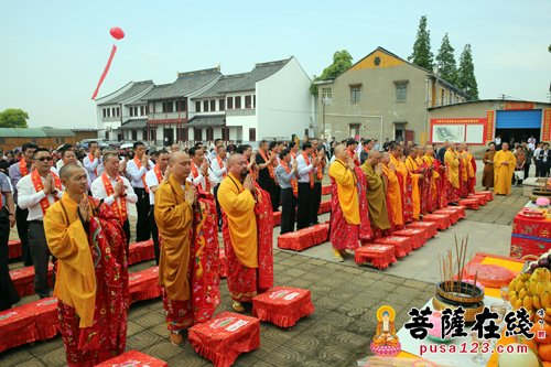「佛教」江苏无锡甘露寺隆重举行大雄宝殿奠基庆典法会