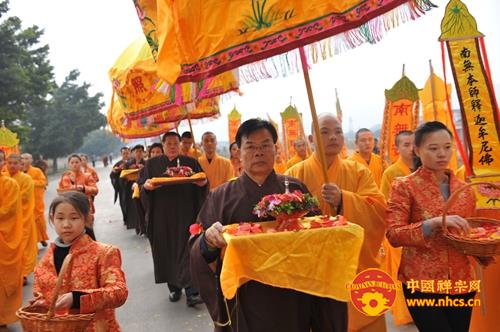 「释迦牟尼」广东南华禅寺隆重举行万佛宝塔供奉佛陀舍利安座仪式