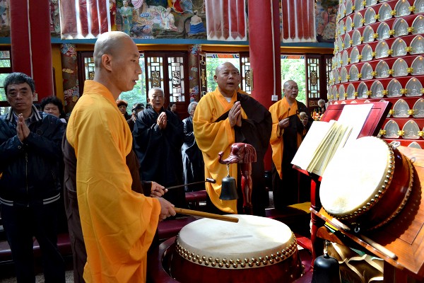 「佛教」四月初八日,湖南东山古寺举行浴佛法会 「佛教」四月初八日,湖南东山古寺举行浴佛法会