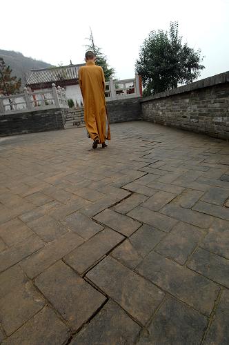 「华严寺」陕西长安华严寺千年古塔面临滑坡威胁