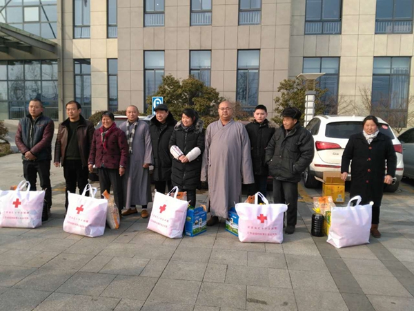 「佛教」情系困难群众 南京佛协六合区送温暖