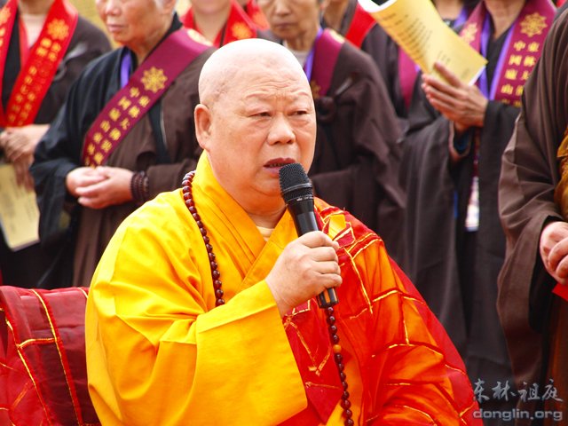 「佛教」佛诞日 庐山东林寺举行东林大佛装藏祝圣法会(组图) 「佛教」佛诞日 庐山东林寺举行东林大佛装藏祝圣法会(组图)